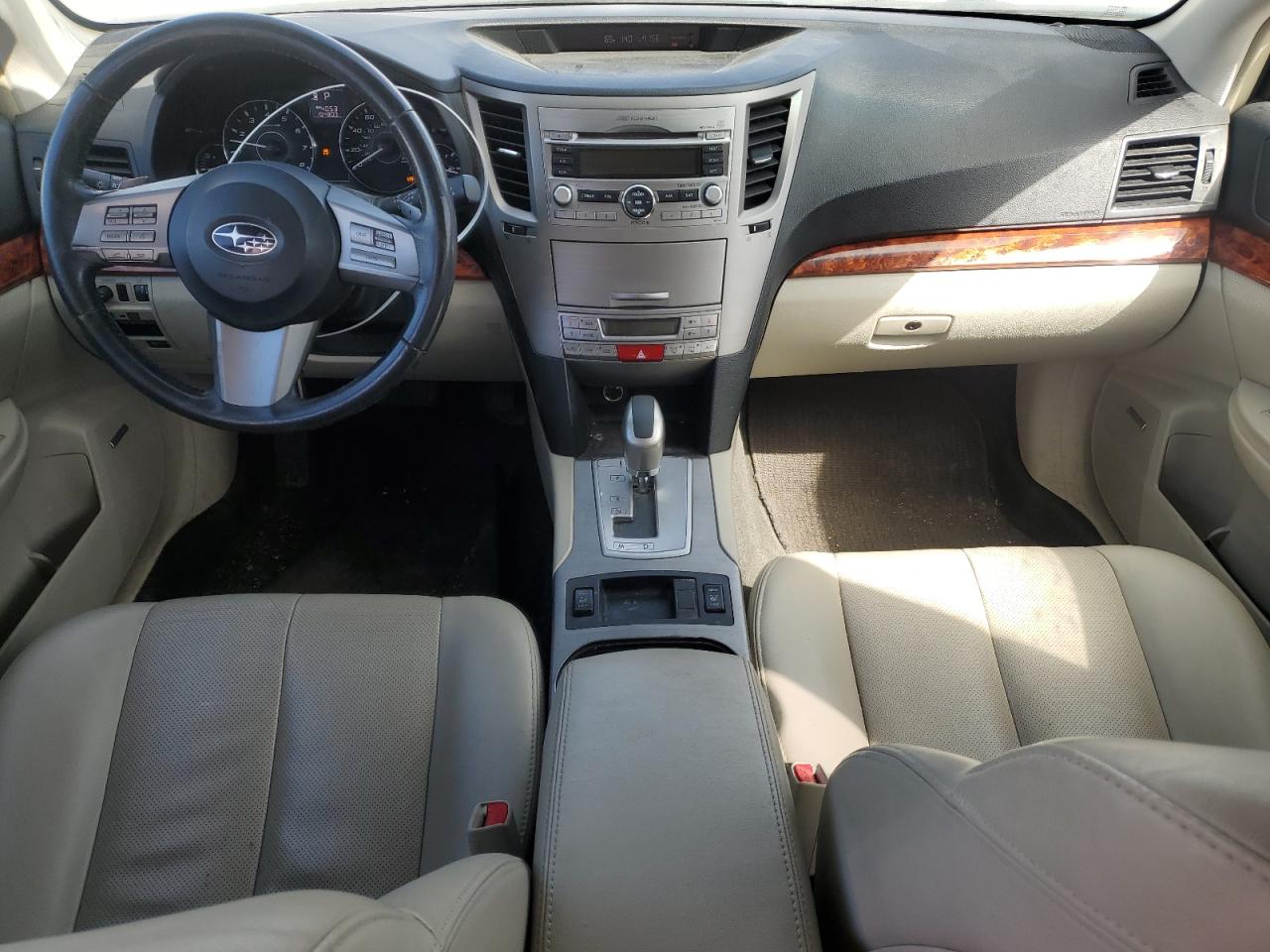 2011 Subaru Outback - Image 8