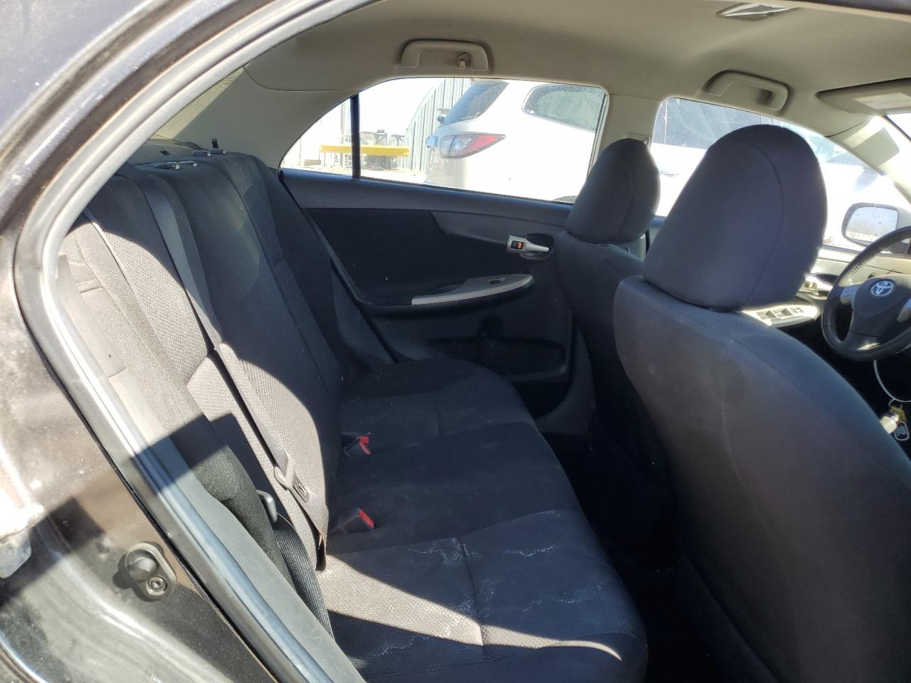 2010 Toyota Corolla - Image 10