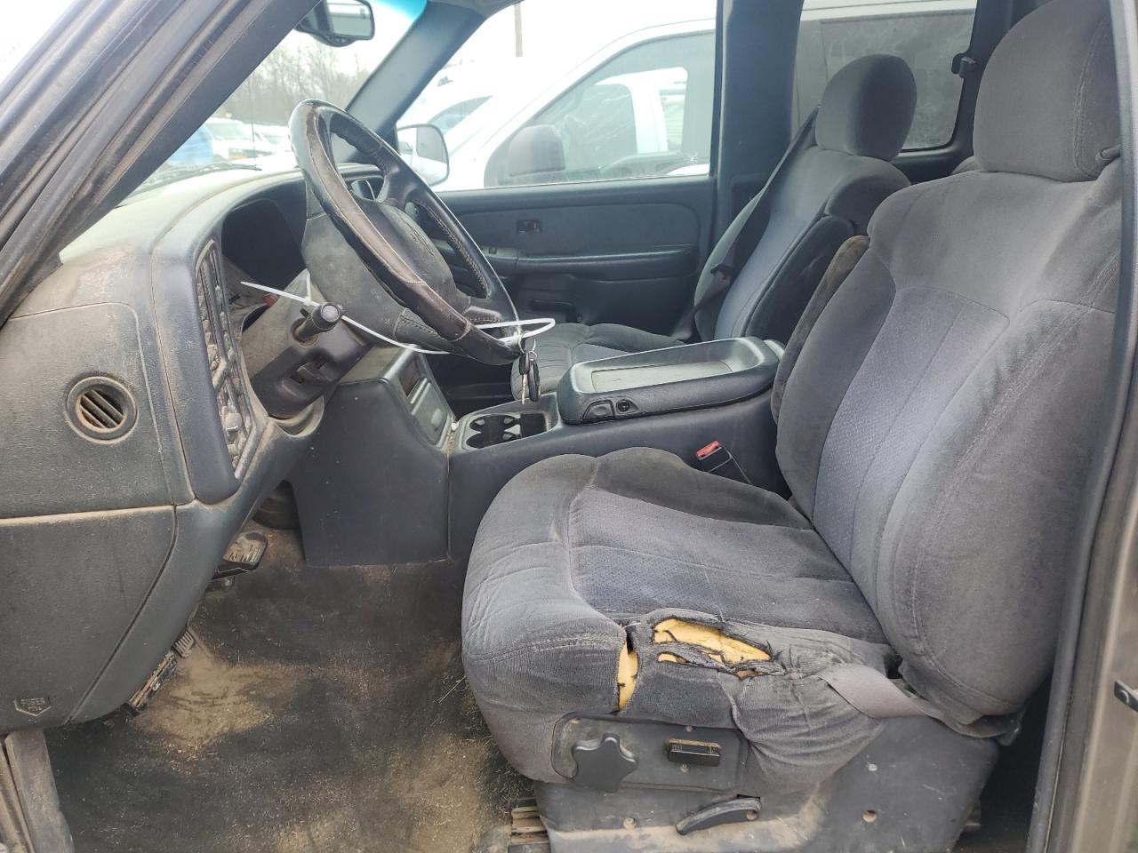 2001 Chevrolet Silverado - Image 7