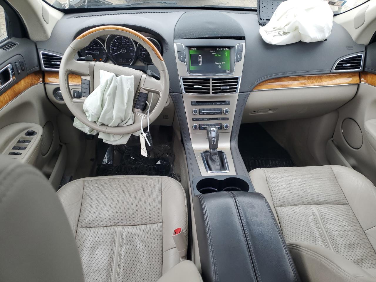 2011 Lincoln Mkt VIN: 2LMHJ5ATXBBJ52360 Lot: 50949275
