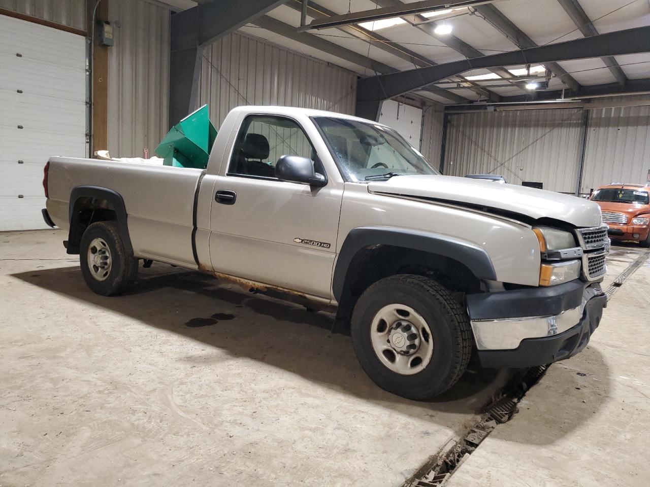2005 Chevrolet Silverado - Image 4