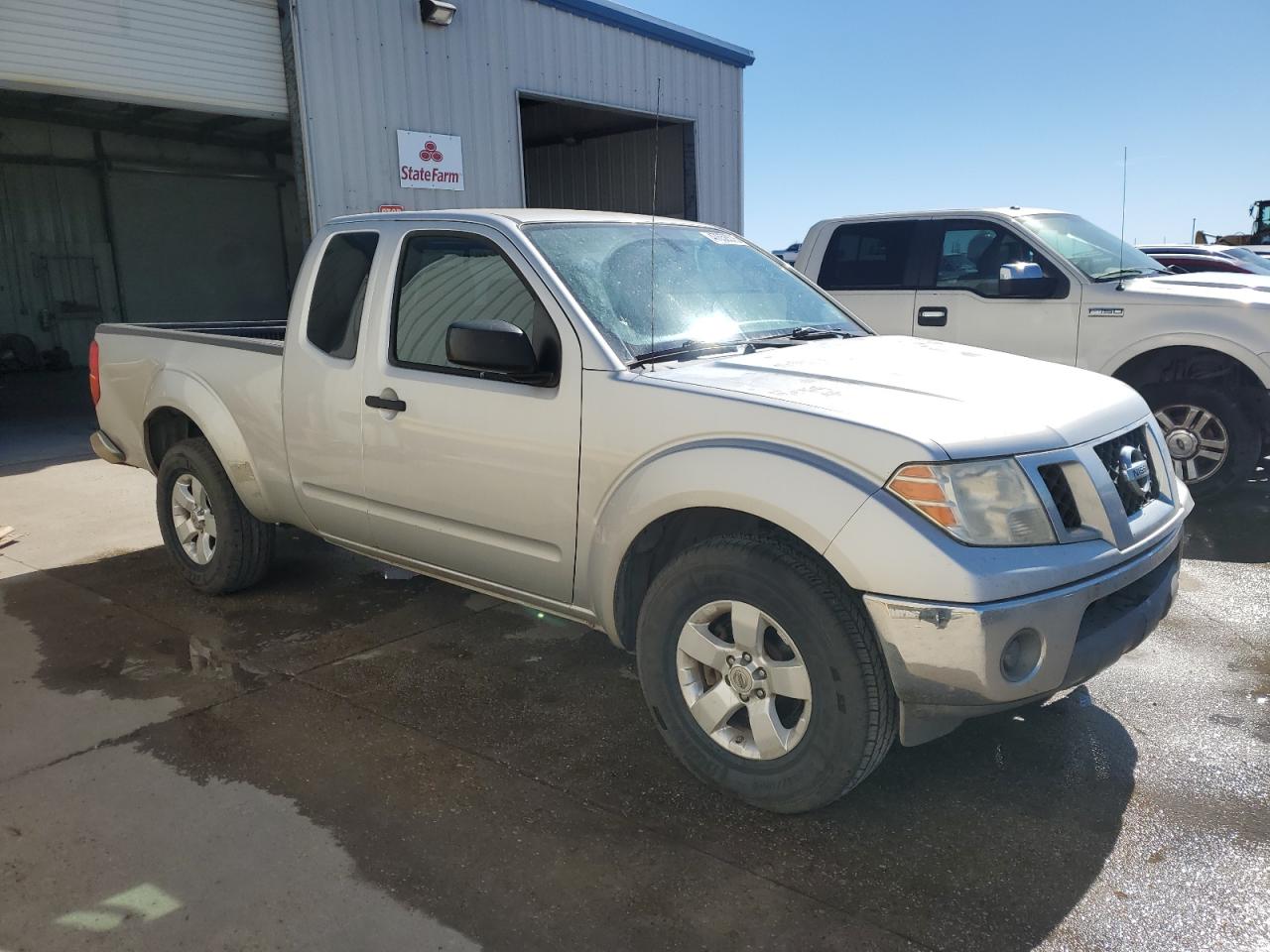 2011 Nissan Navara (Frontier) - Image 4