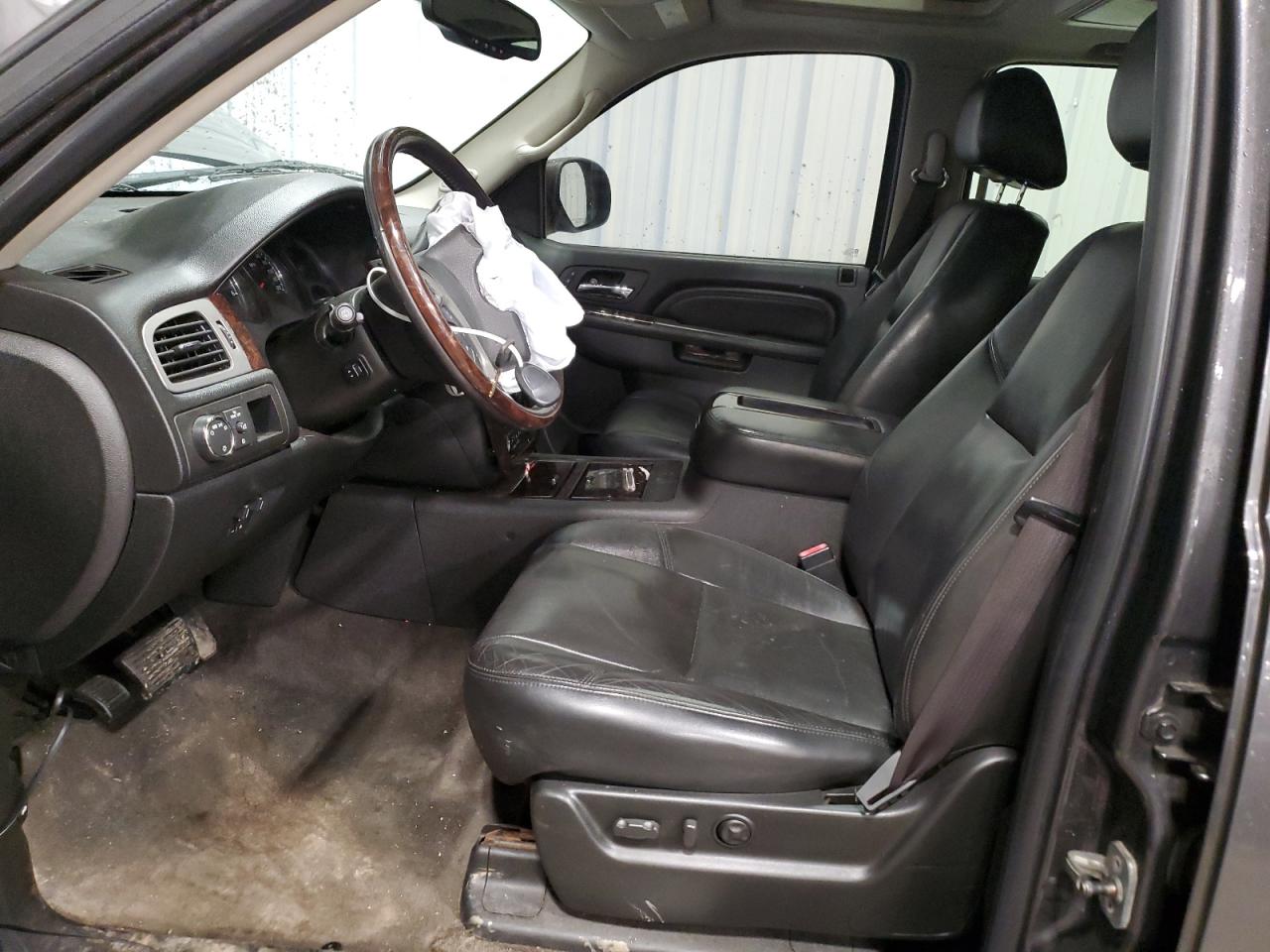 2010 GMC Yukon - Image 7