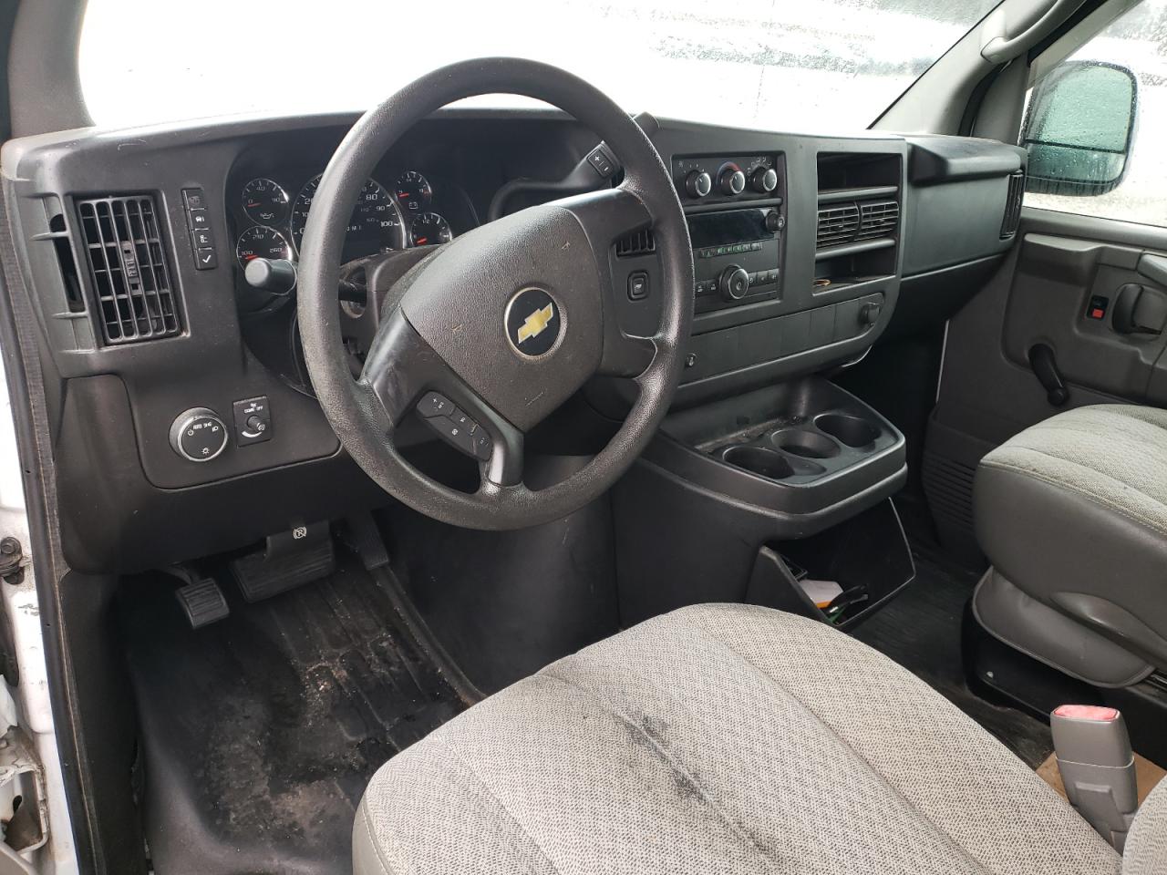 2014 Chevrolet Express - Image 8