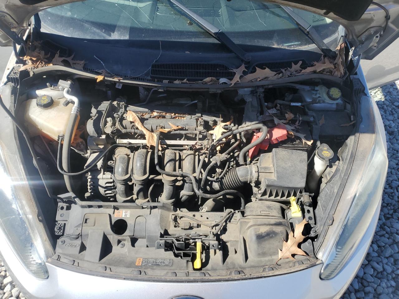 2014 Ford Fiesta - Image 11