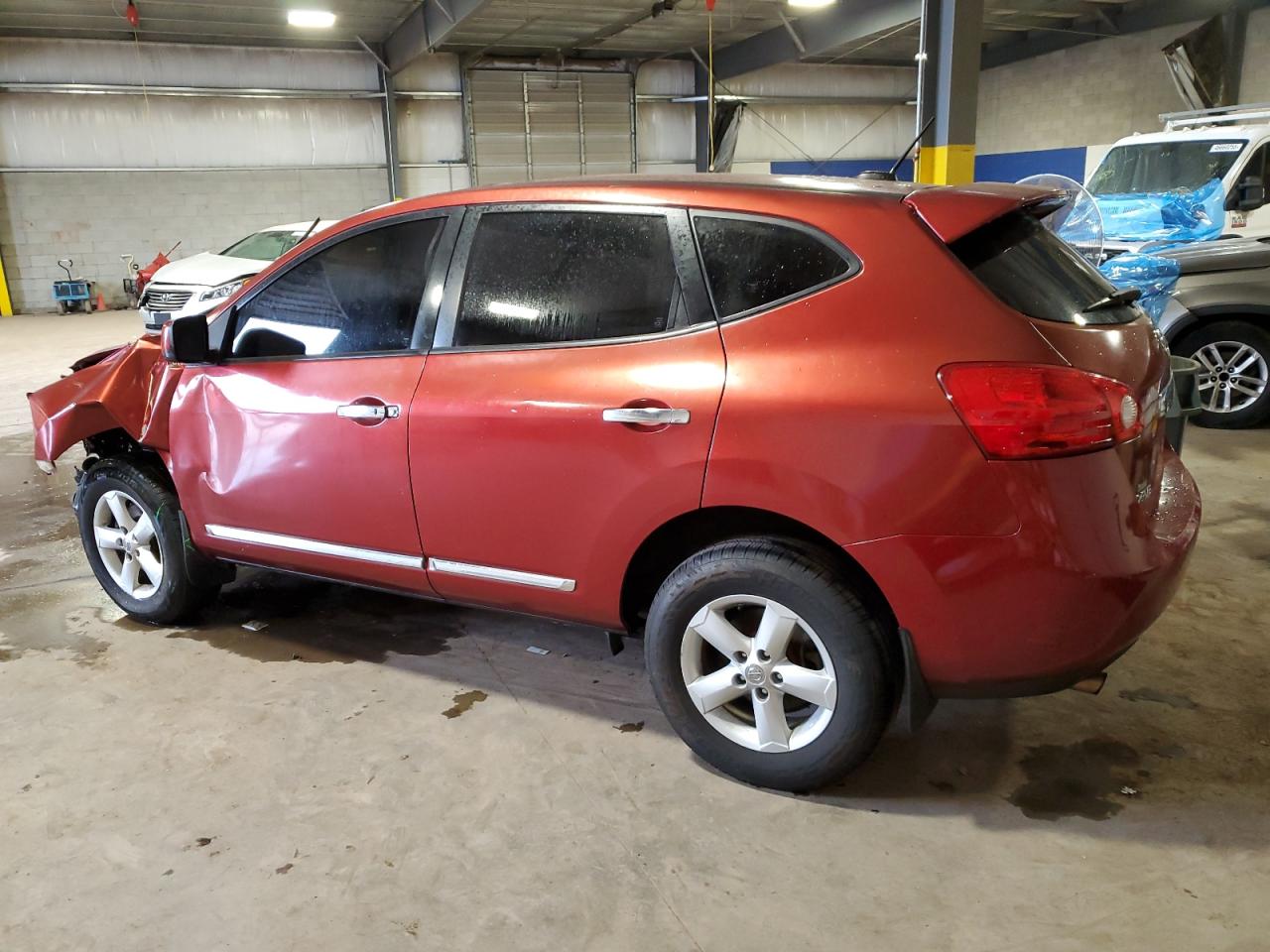 2013 Nissan Rogue - Image 2