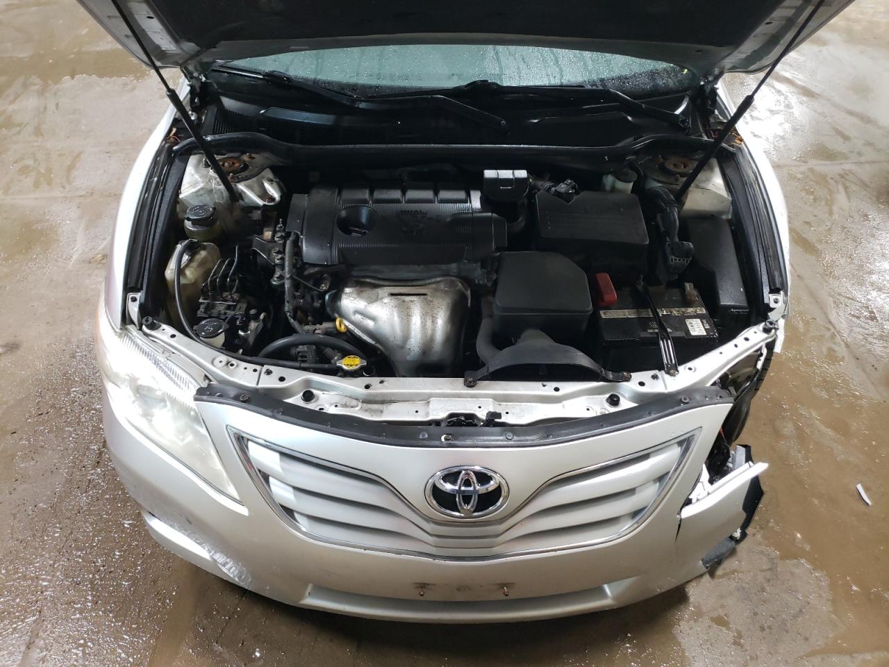 2011 Toyota Camry - Image 11