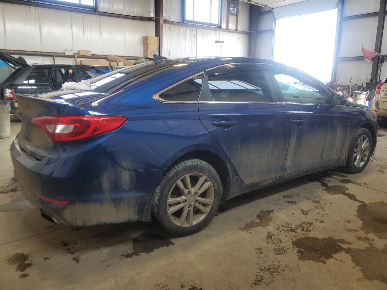 2016 Hyundai Sonata - Image 3