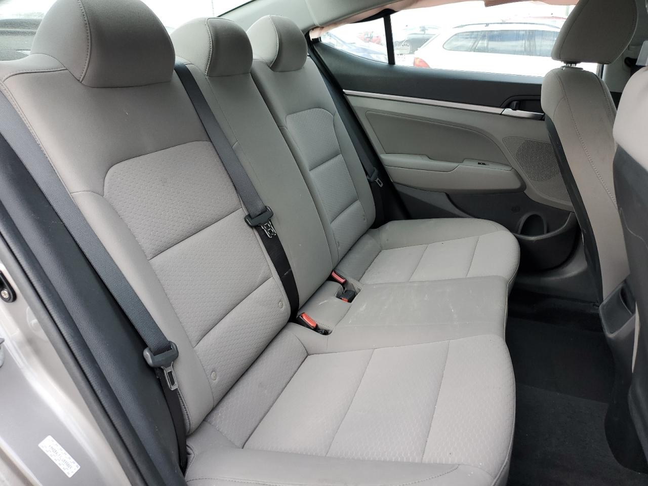 2020 Hyundai Elantra - Image 10