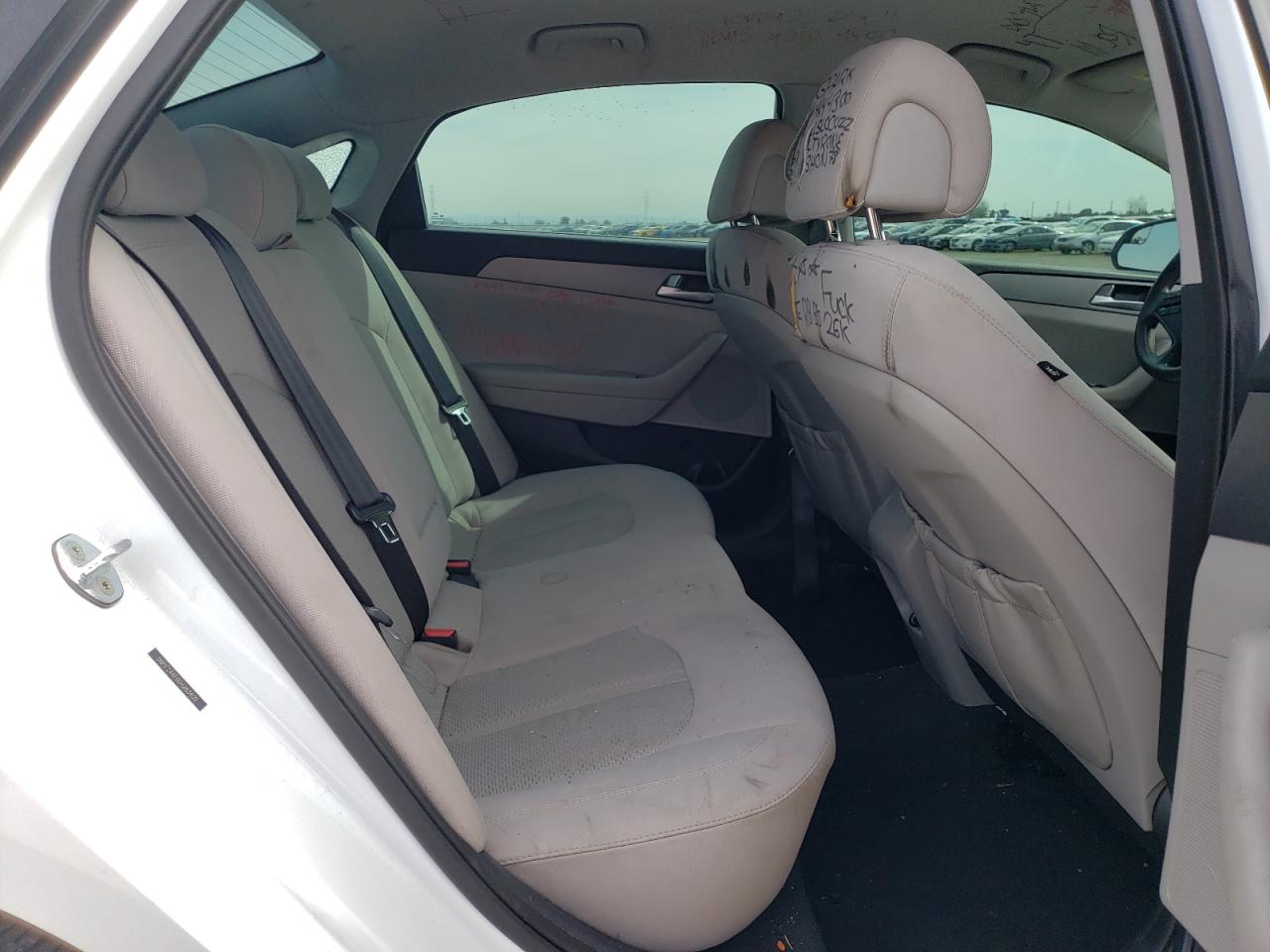 2016 Hyundai Sonata - Image 10