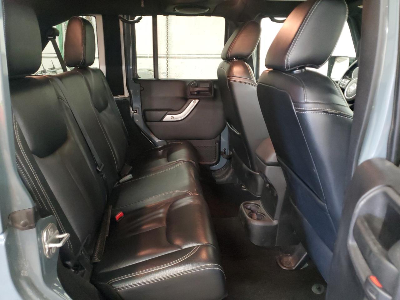2014 Jeep Wrangler - Image 10