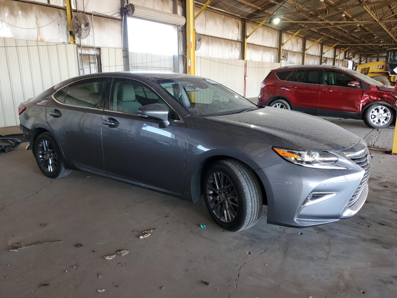 2018 Lexus ES - Image 4
