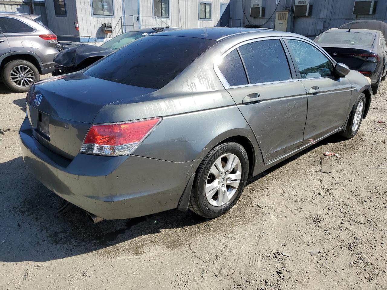 2010 Honda Accord - Image 3