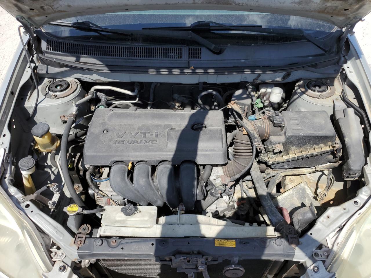 2004 Toyota Corolla - Image 12