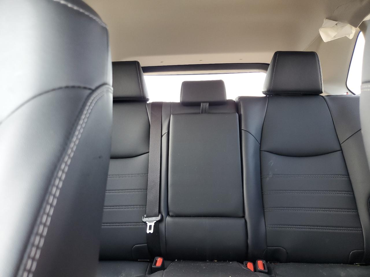 2024 Toyota RAV 4 - Image 10