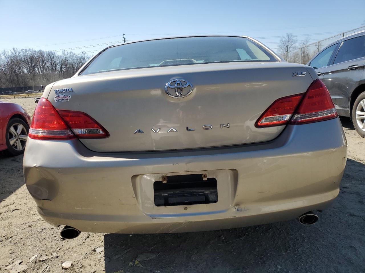 2007 Toyota Avalon - Image 6