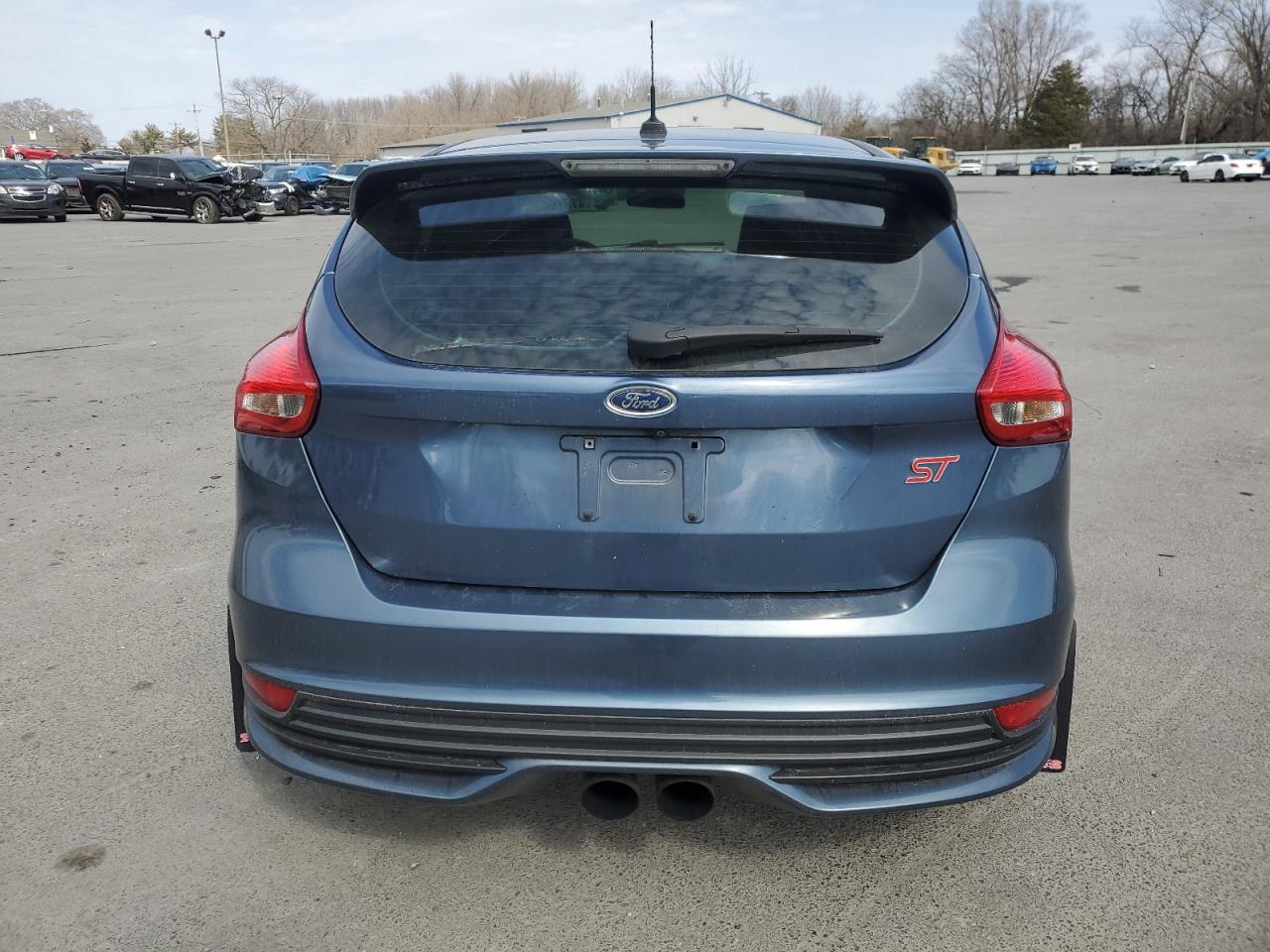 2018 Ford Focus - Image 6