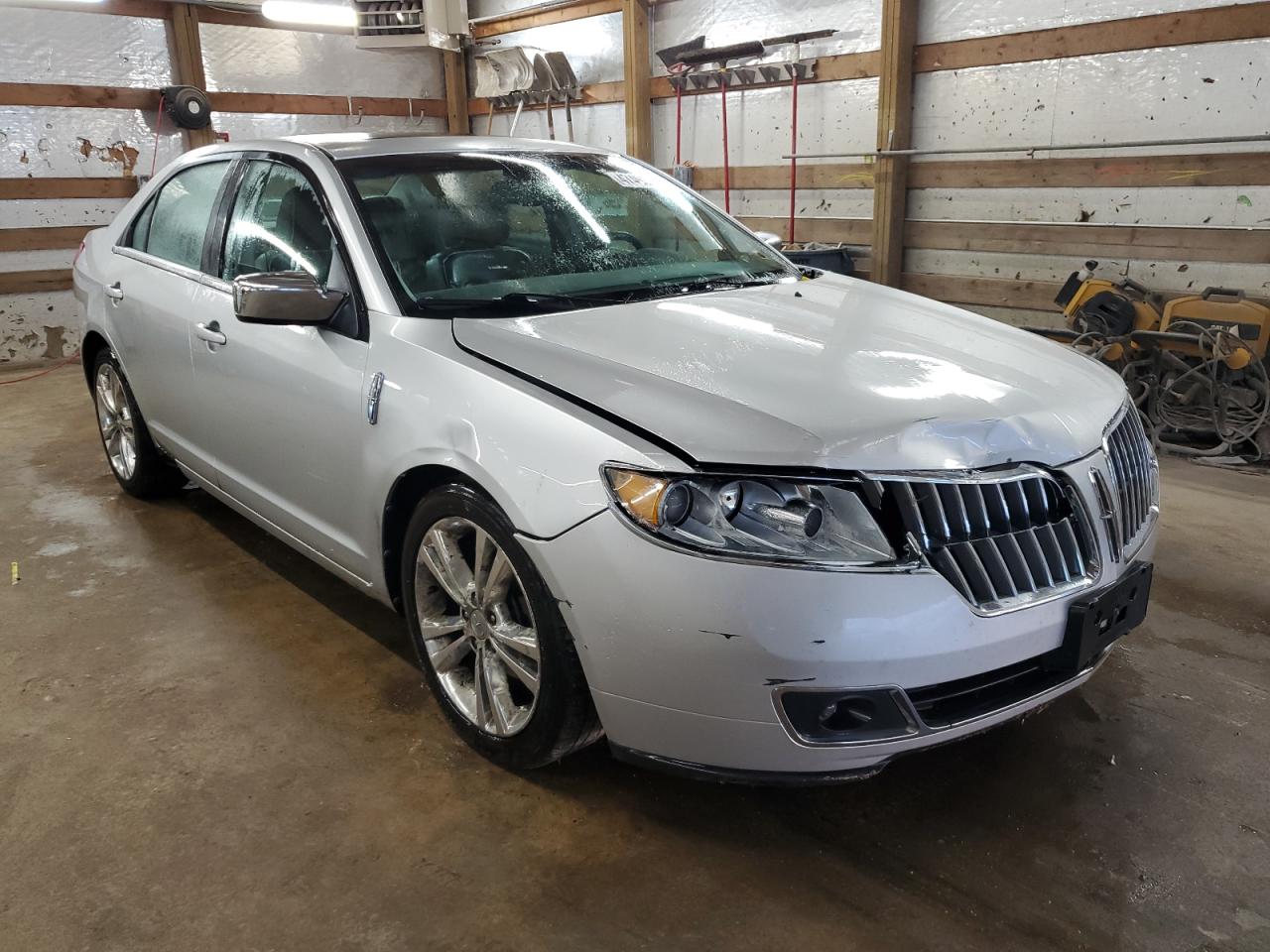 2010 Lincoln MKZ - Image 4