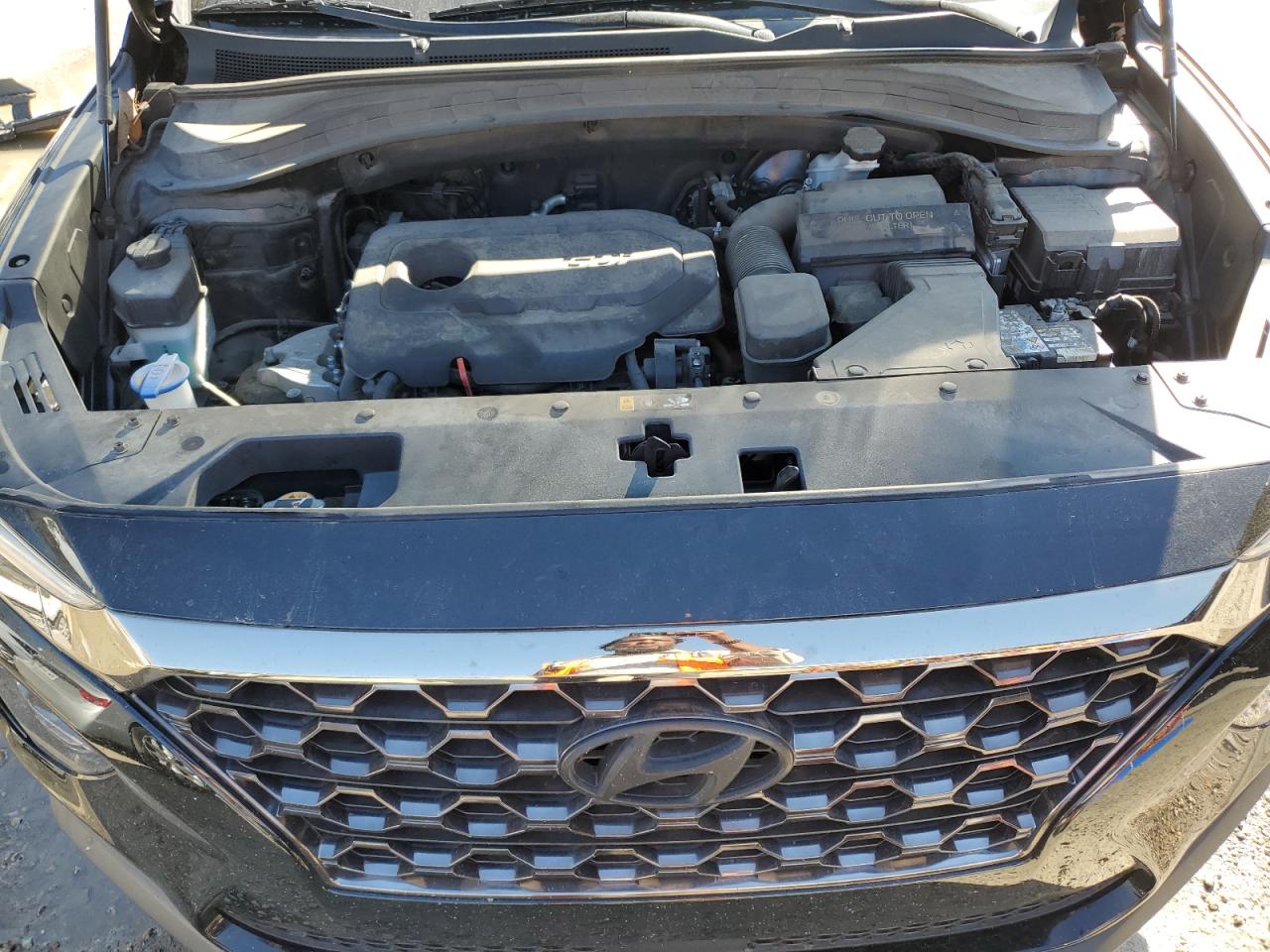 2019 Hyundai Santa Fe - Image 14