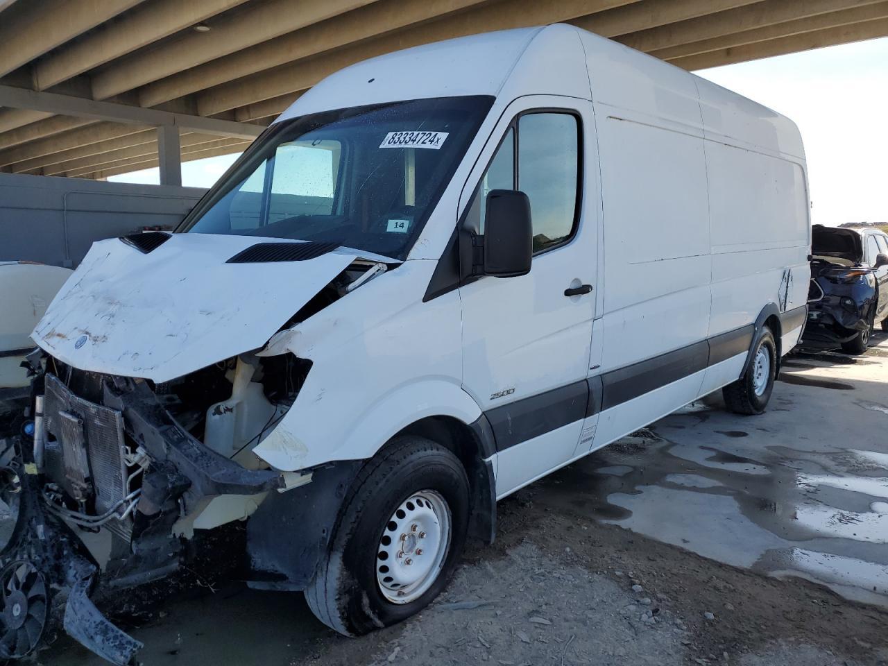 West Palm Beach, FL에서 판매 중인 2014 Mercedes-Benz Sprinter 2500 - Front End