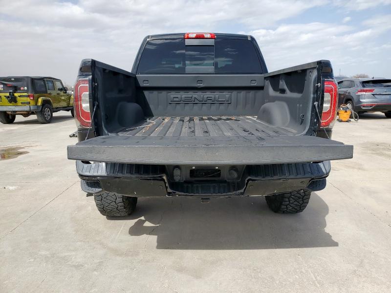  GMC SIERRA 2018 Czarny
