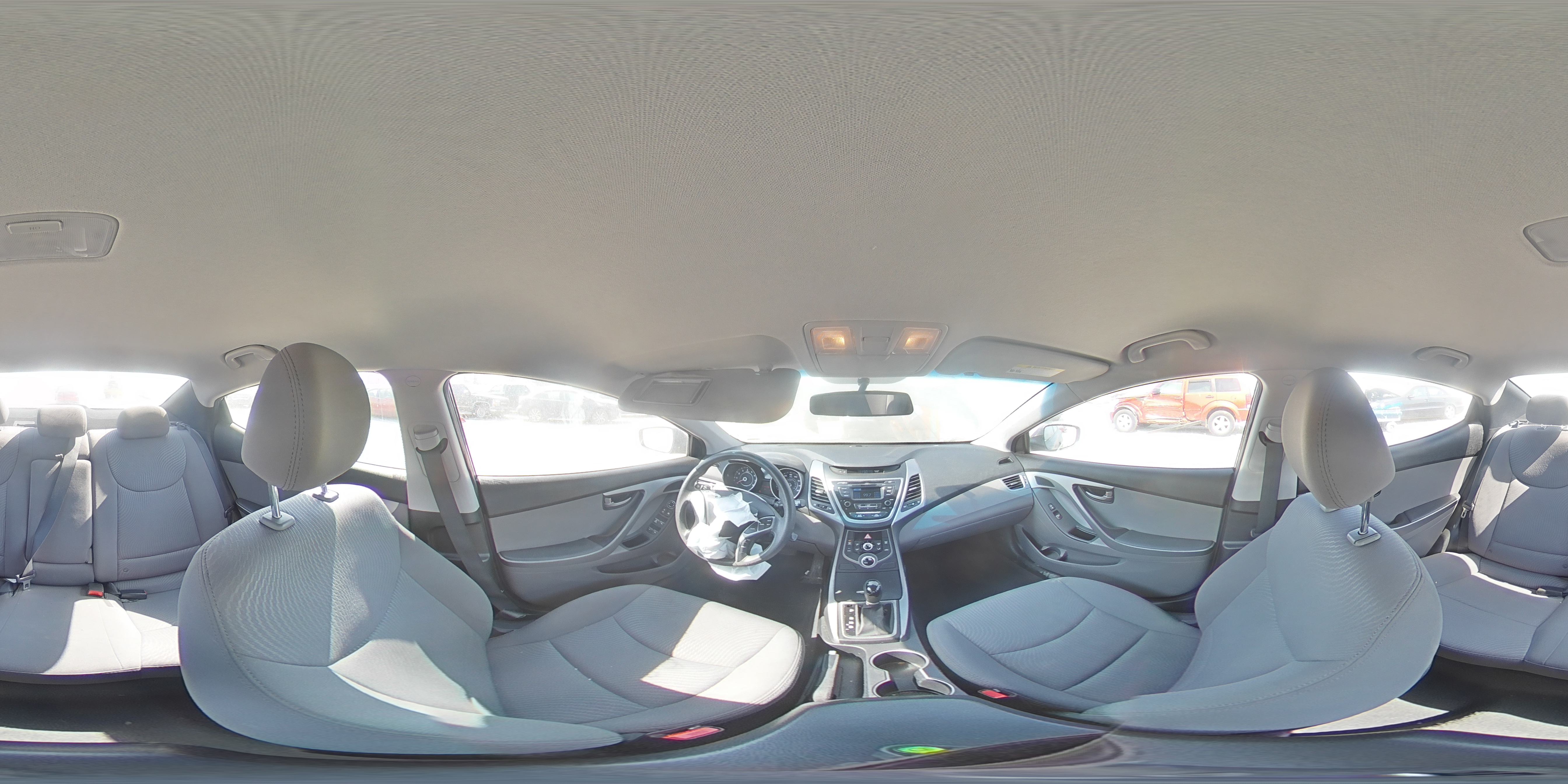 2016 Hyundai Elantra - Image 12