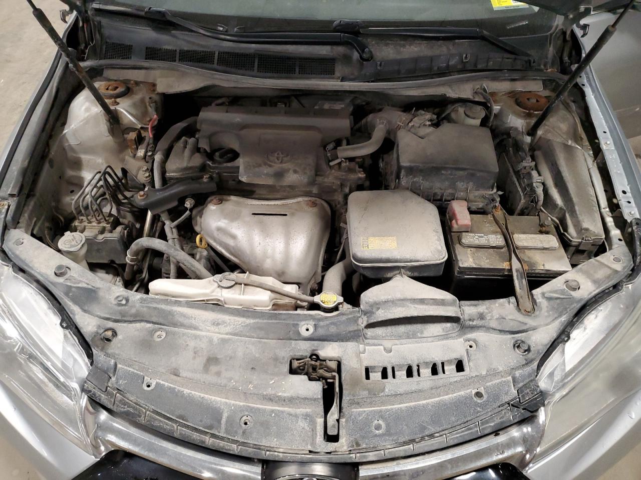 2015 Toyota Camry - Image 11