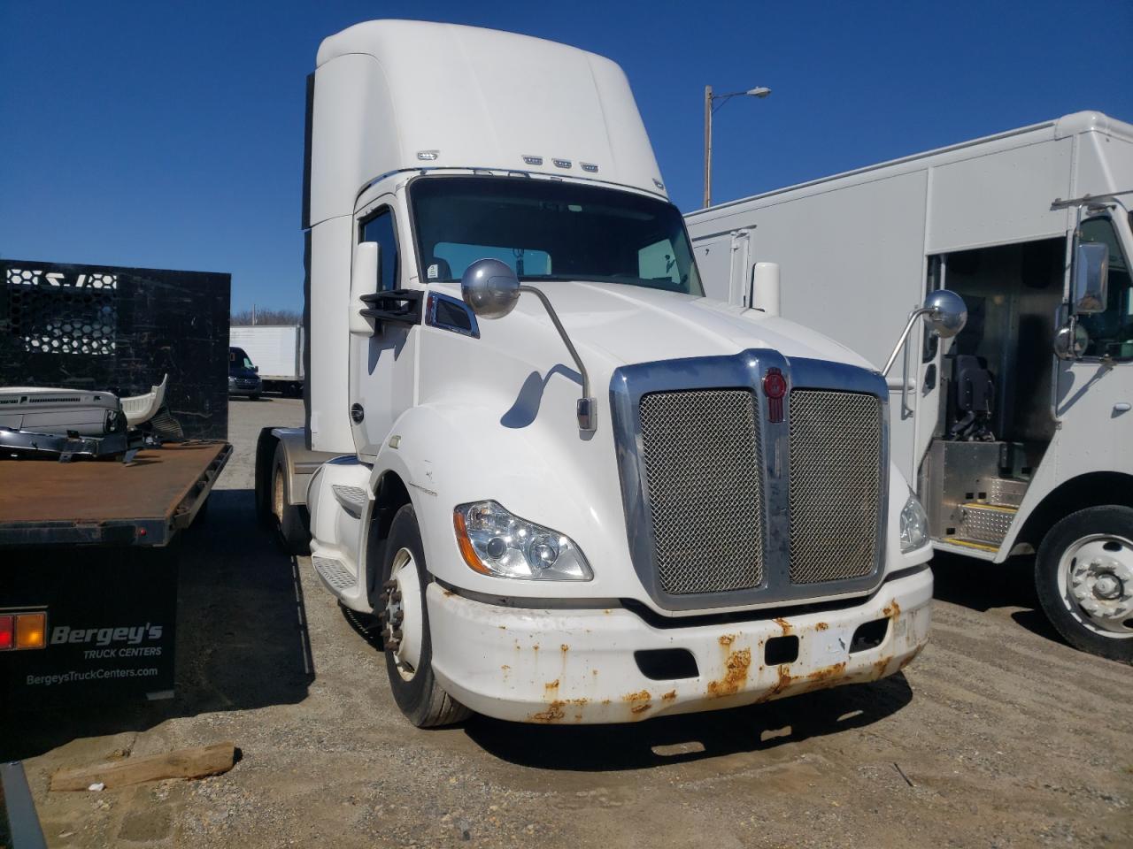 2014 Kenworth Construction T680 للبيع في Glassboro، NJ - Normal Wear