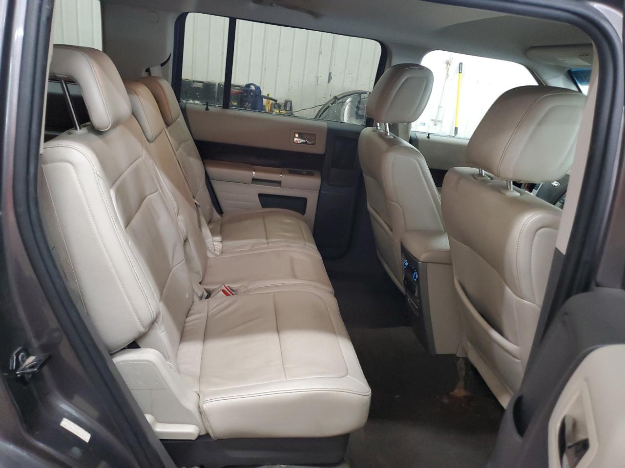 2010 Ford Flex - Image 10