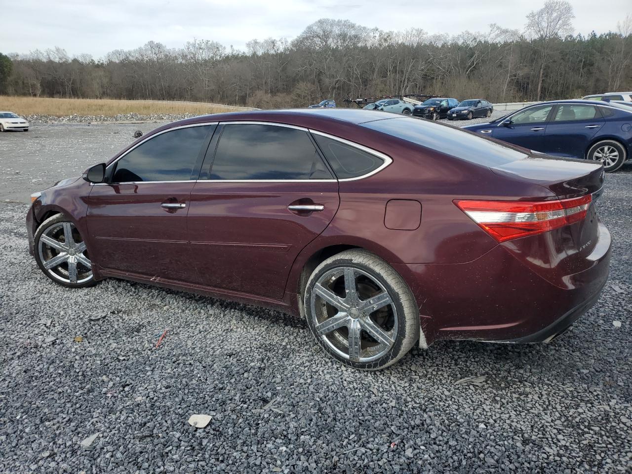 2014 Toyota Avalon - Image 2
