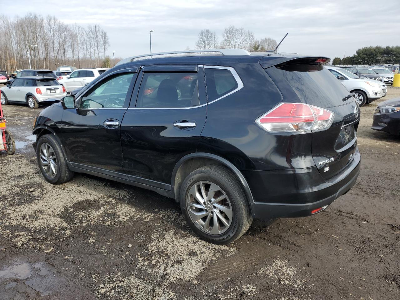 2014 Nissan Rogue - Image 2