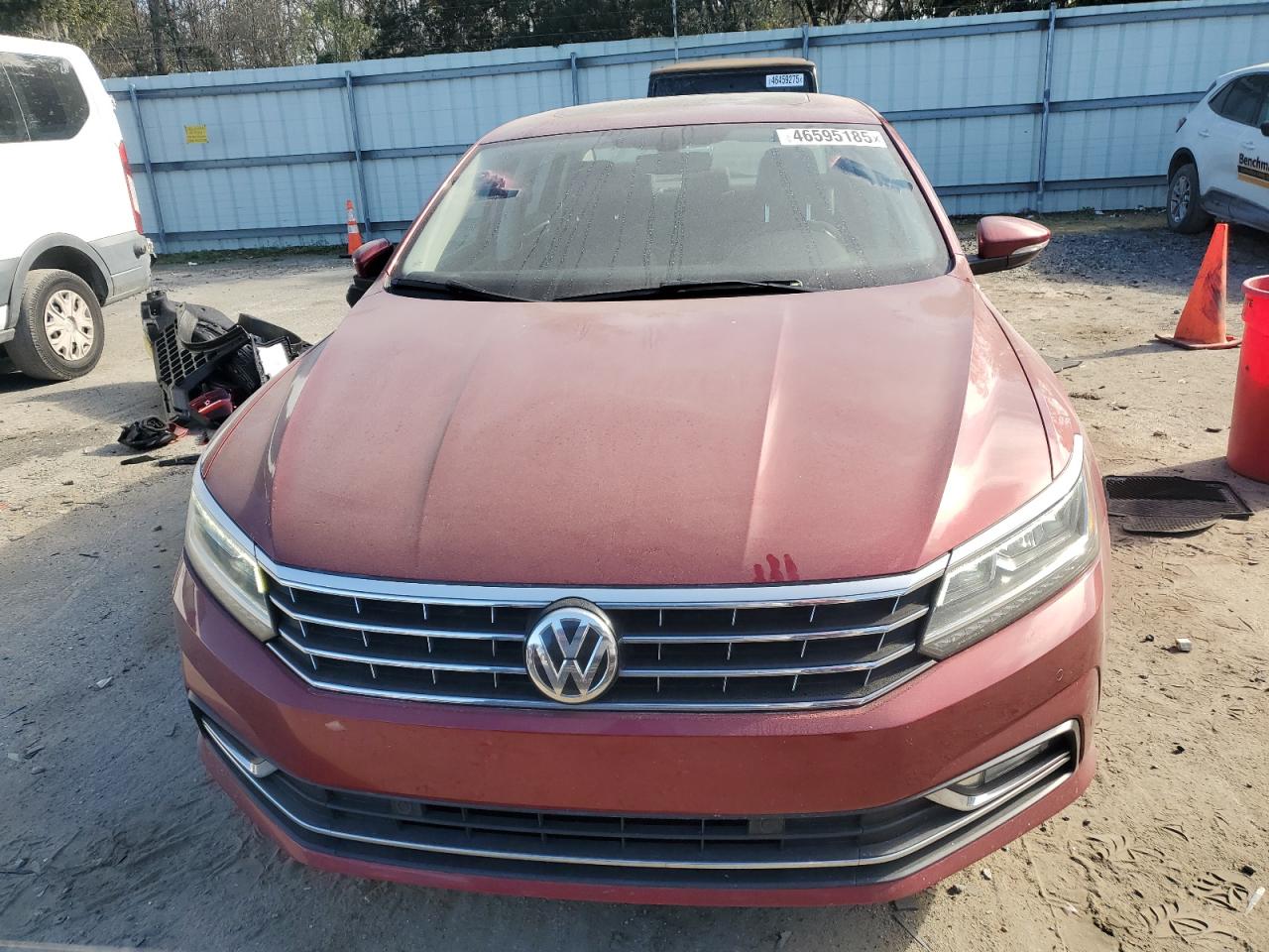 2017 Volkswagen Passat - Image 5