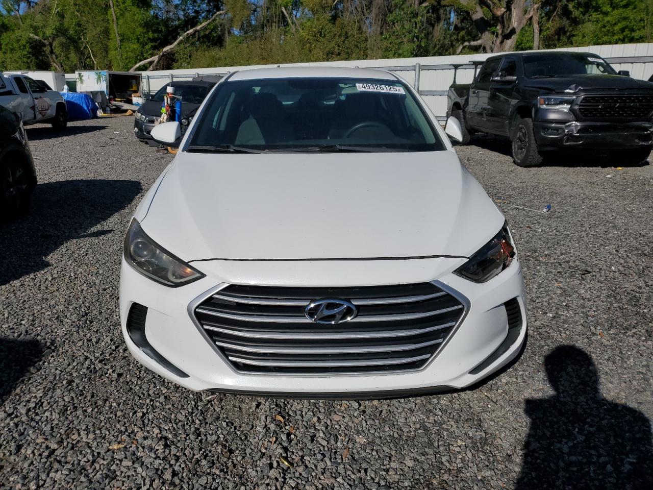 2017 Hyundai Elantra - Image 5