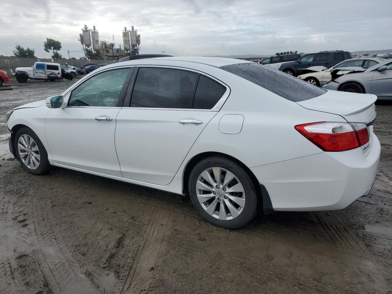 2015 Honda Accord - Image 2