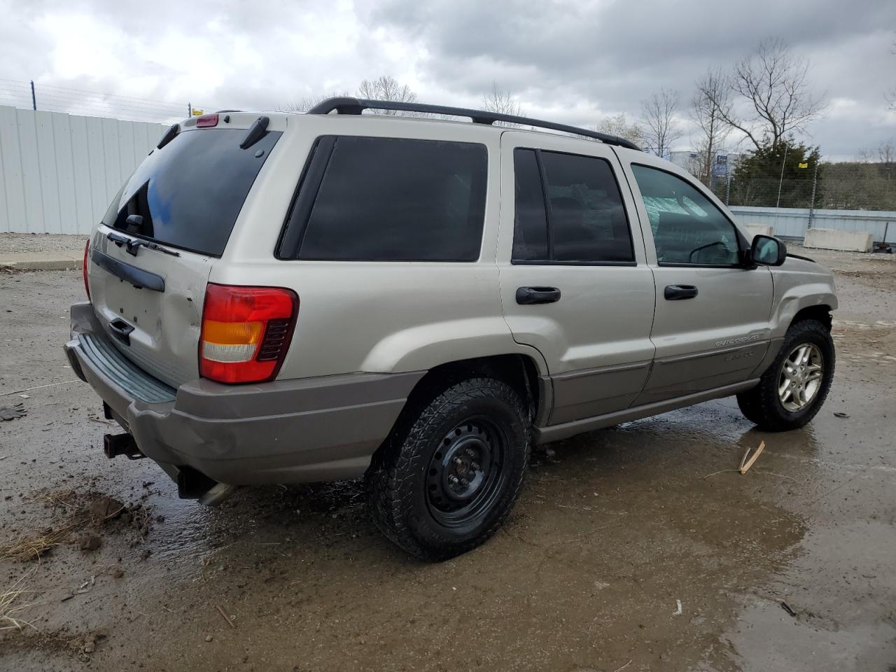 2003 Jeep Grand Cherokee Laredo VIN: 1J4GW48S13C562402 Lot: 49691115