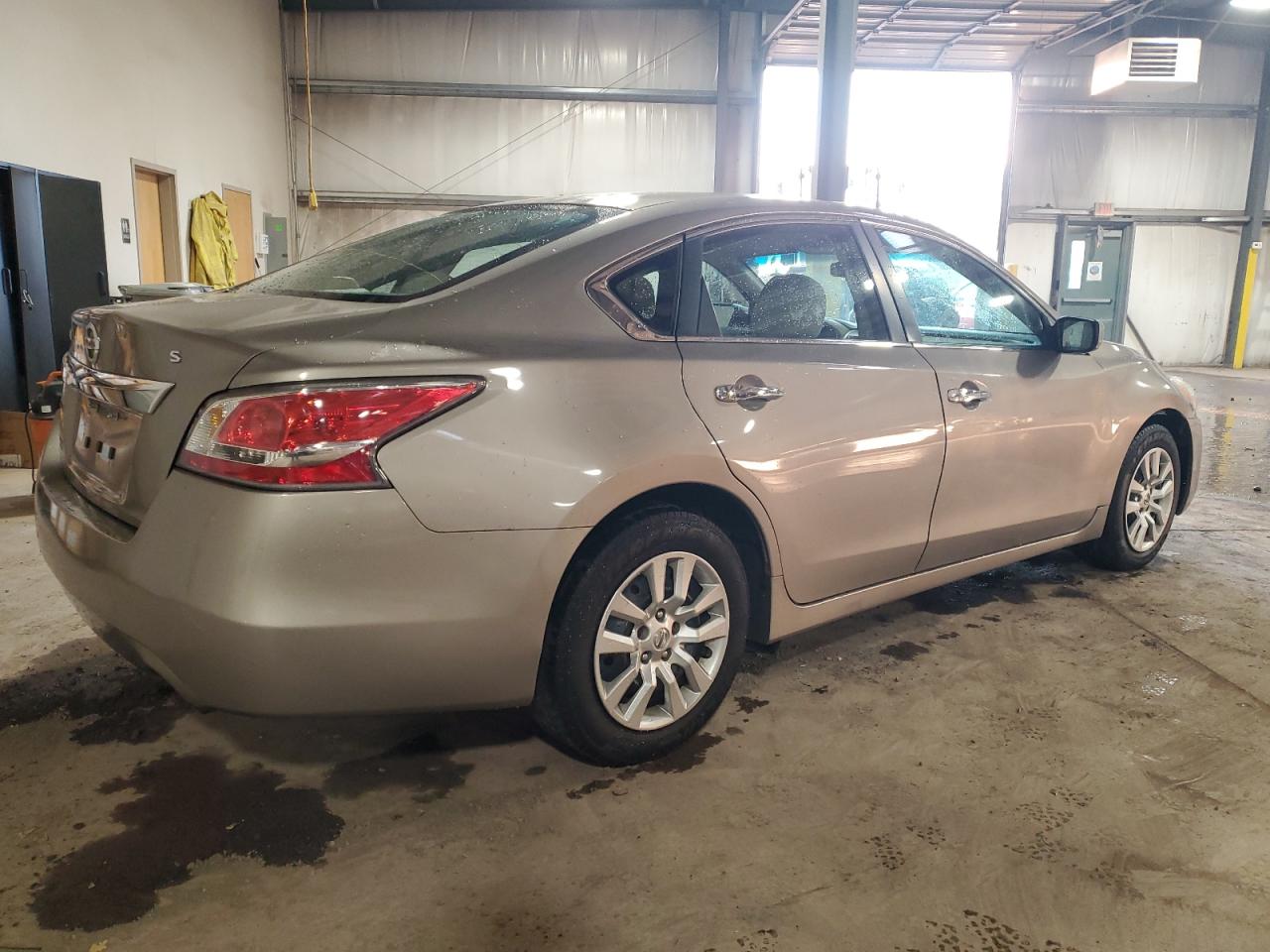 2015 Nissan Altima - Image 3