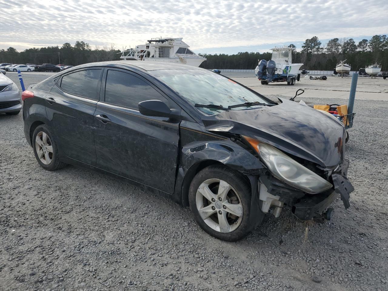 2013 Hyundai Elantra - Image 4