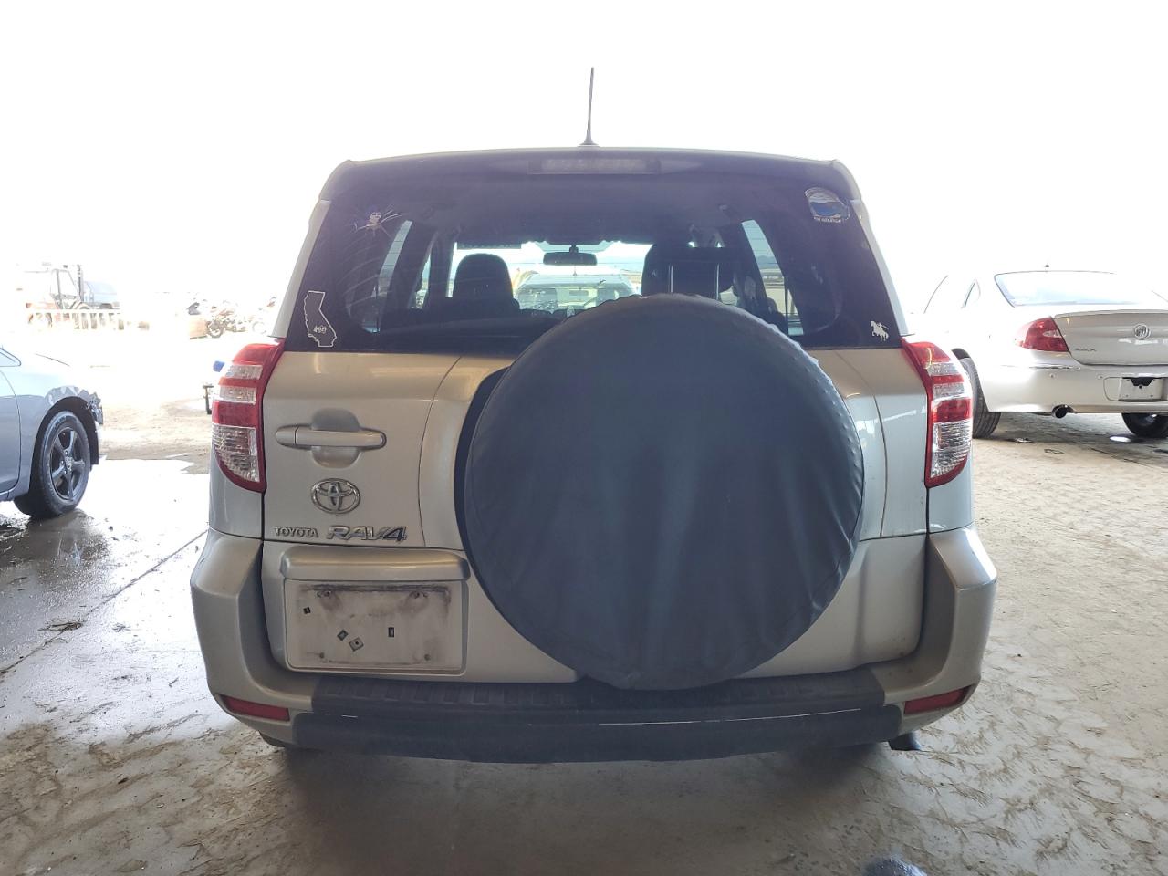 2010 Toyota RAV 4 - Image 6