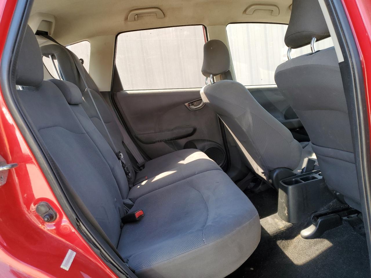 2013 Honda Fit - Image 11