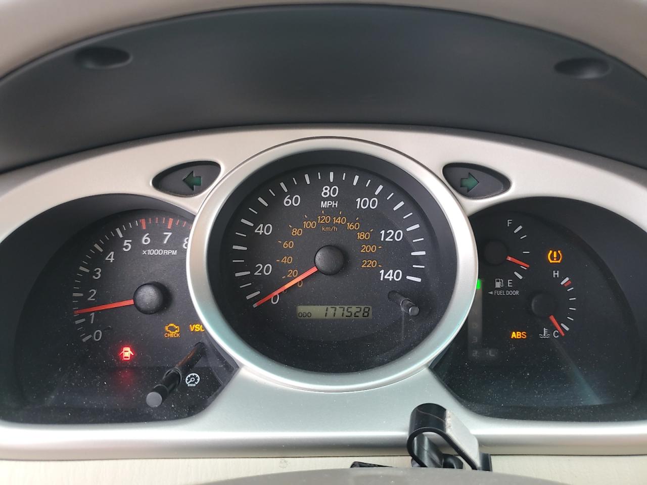 2006 Toyota Highlander Limited VIN: JTEEP21A960173220 Lot: 48637305
