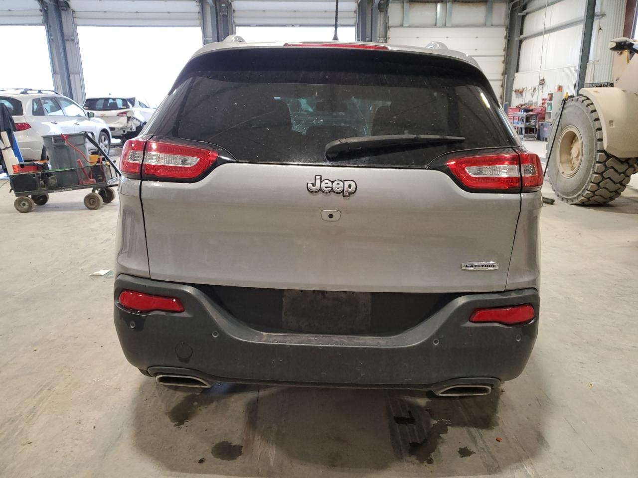 2016 Jeep Grand Cherokee - Image 6