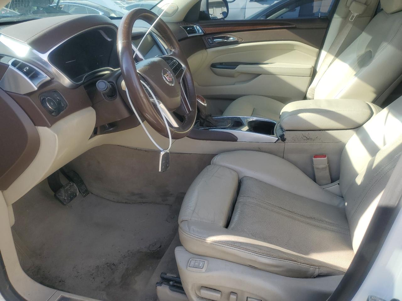 2015 Cadillac SRX - Image 7