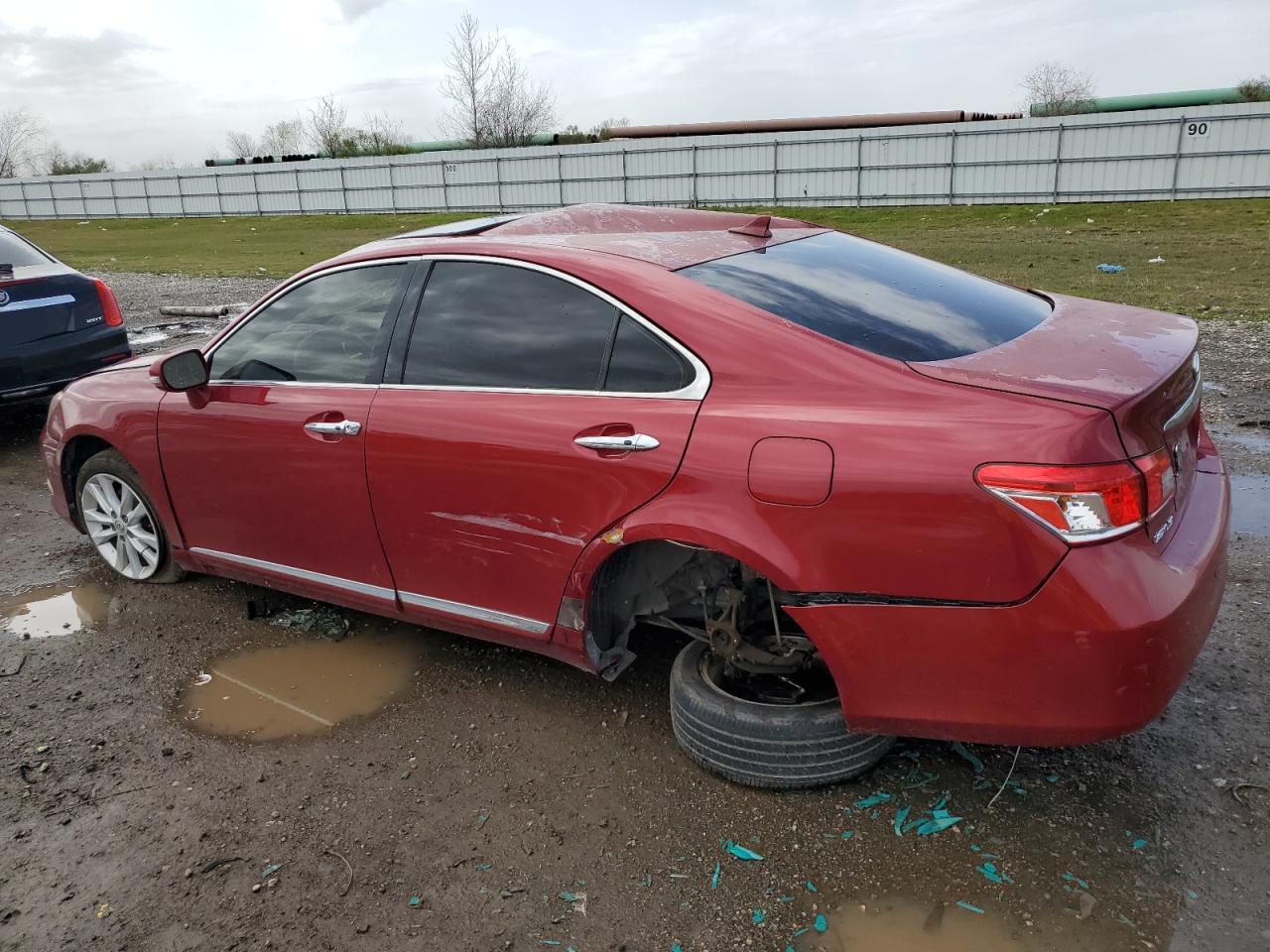 2010 Lexus ES - Image 2