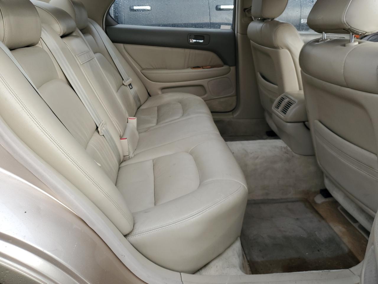 1998 Lexus LS - Image 10