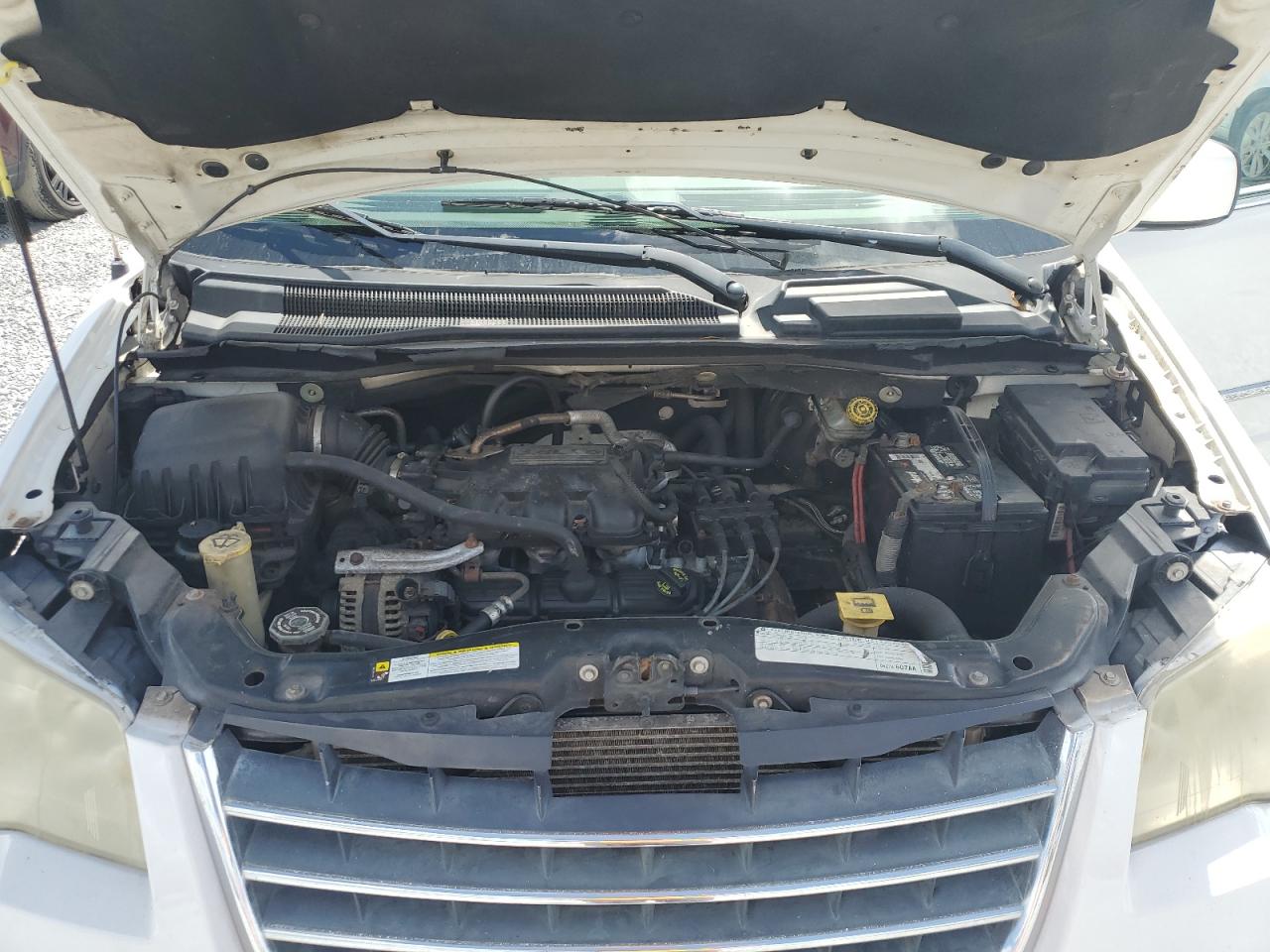 2009 Chrysler Town & Country - Image 12