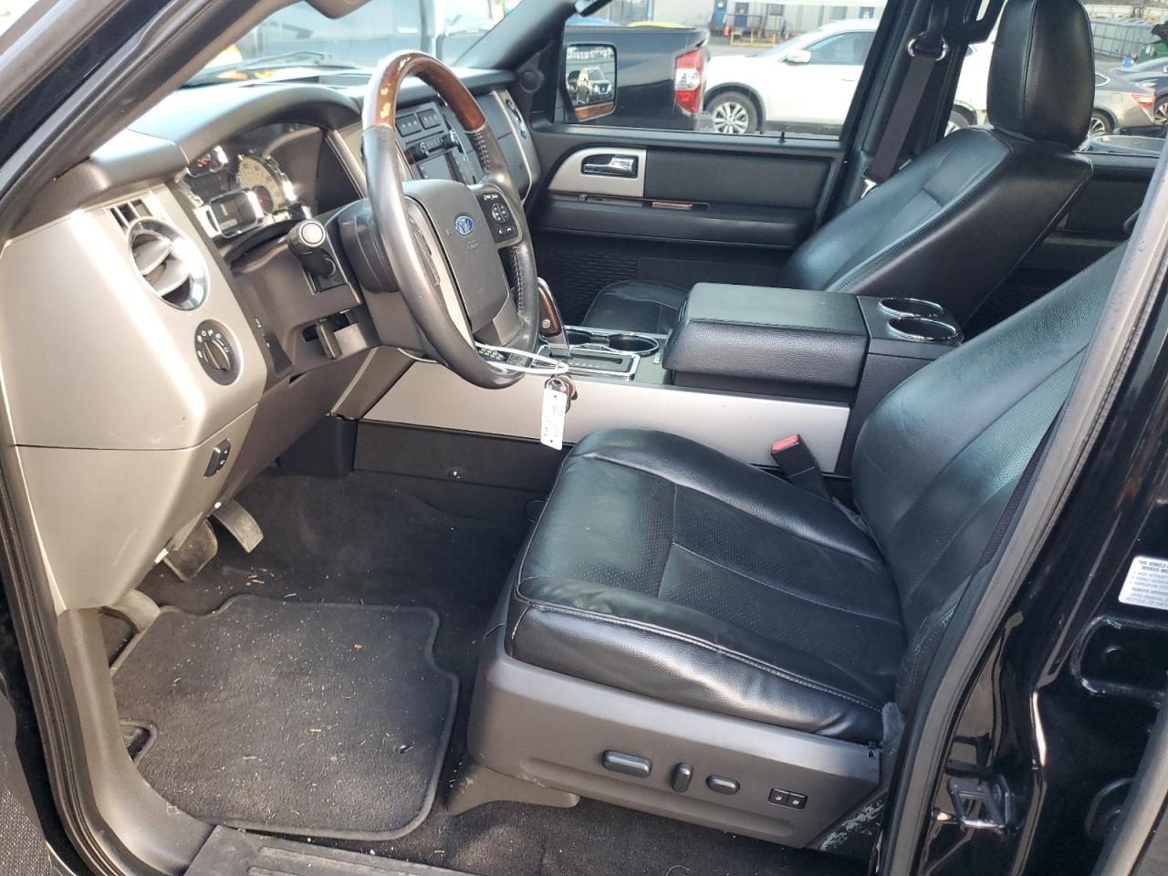 2009 Ford Expedition - Image 7