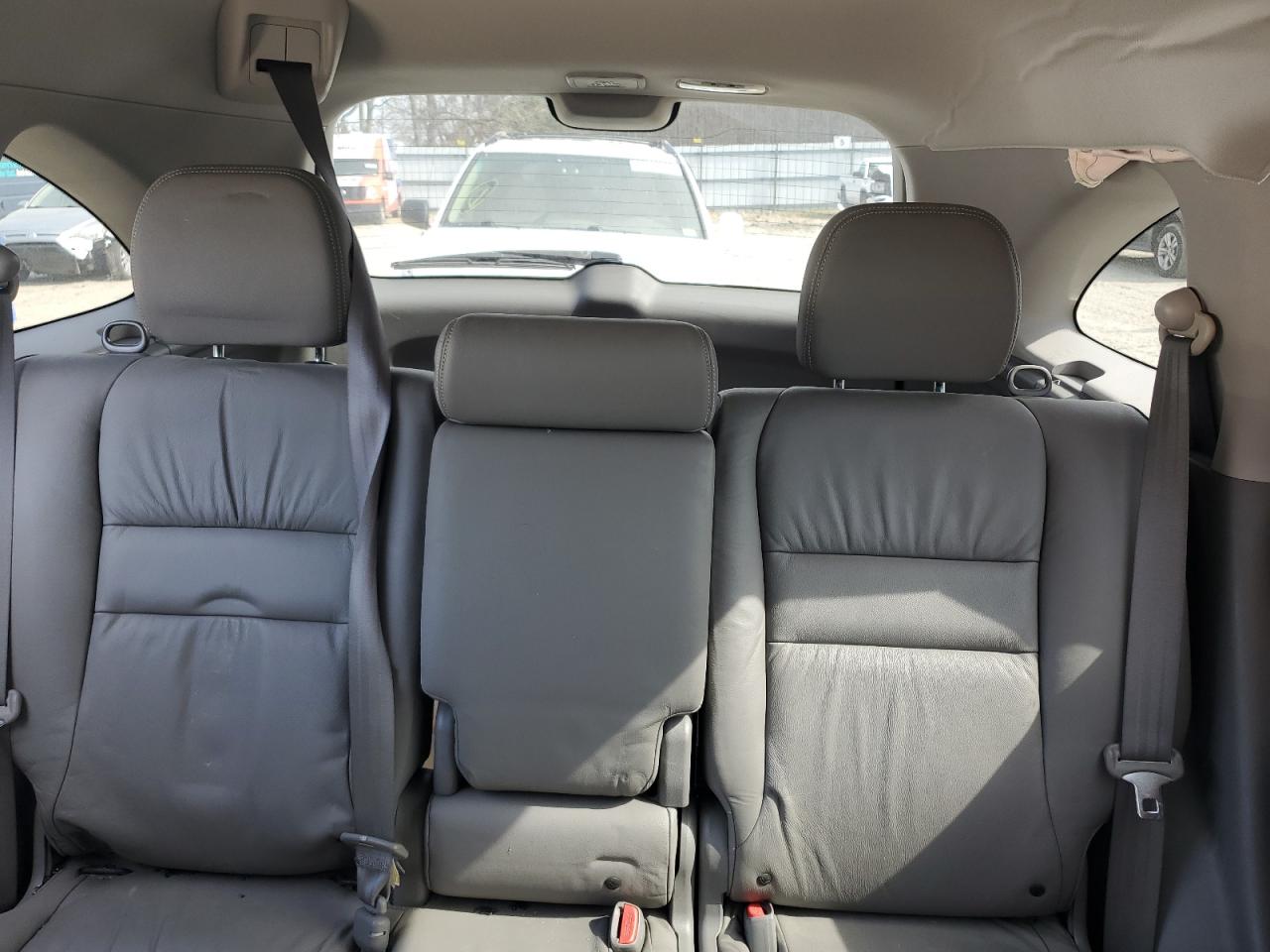 2011 Honda CR-V - Image 10