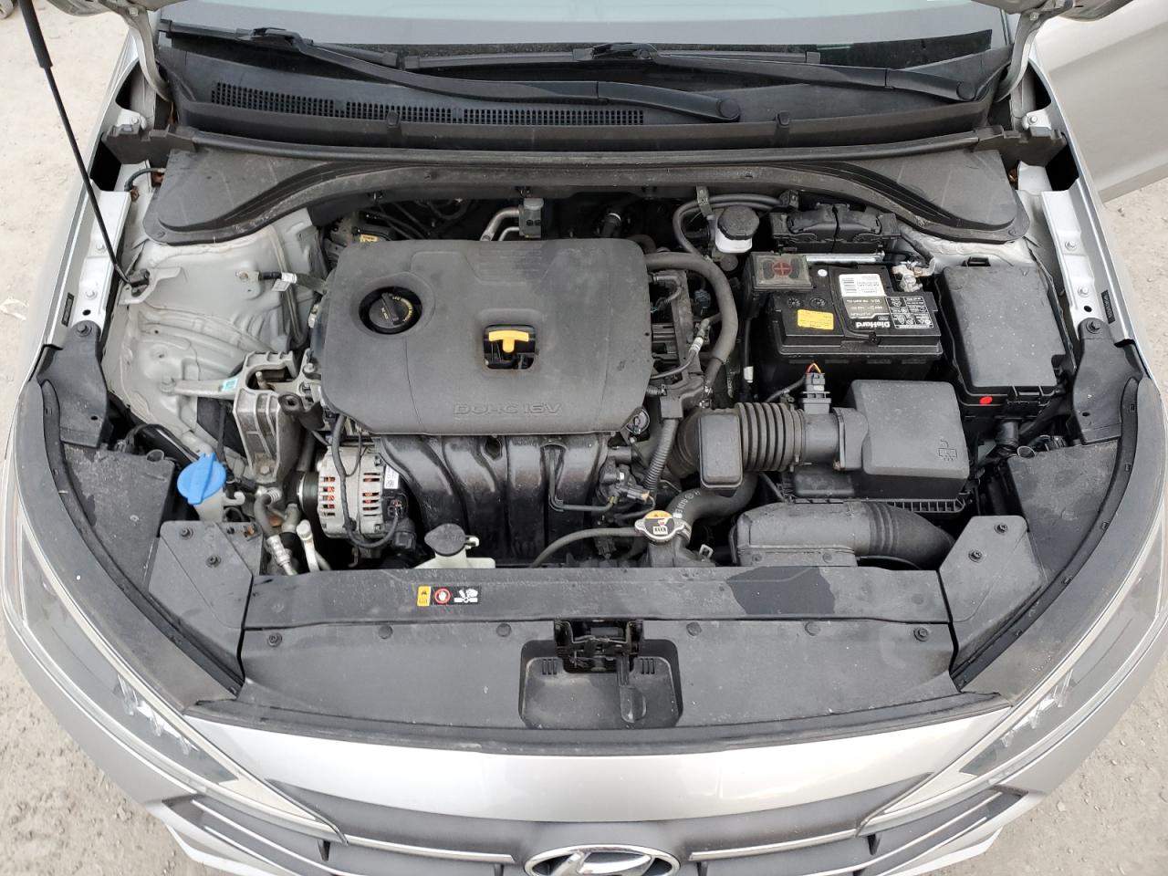 2020 Hyundai Elantra - Image 12