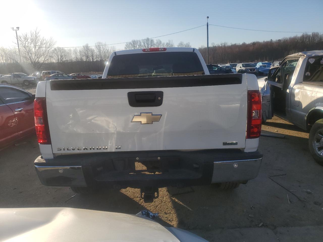 2011 Chevrolet Silverado - Image 6
