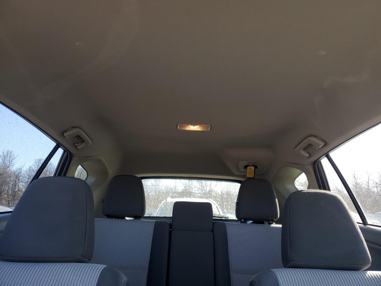 2013 Toyota RAV 4 - Image 10